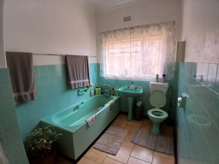 4 Bedroom Property for Sale in Kuruman Northern Cape